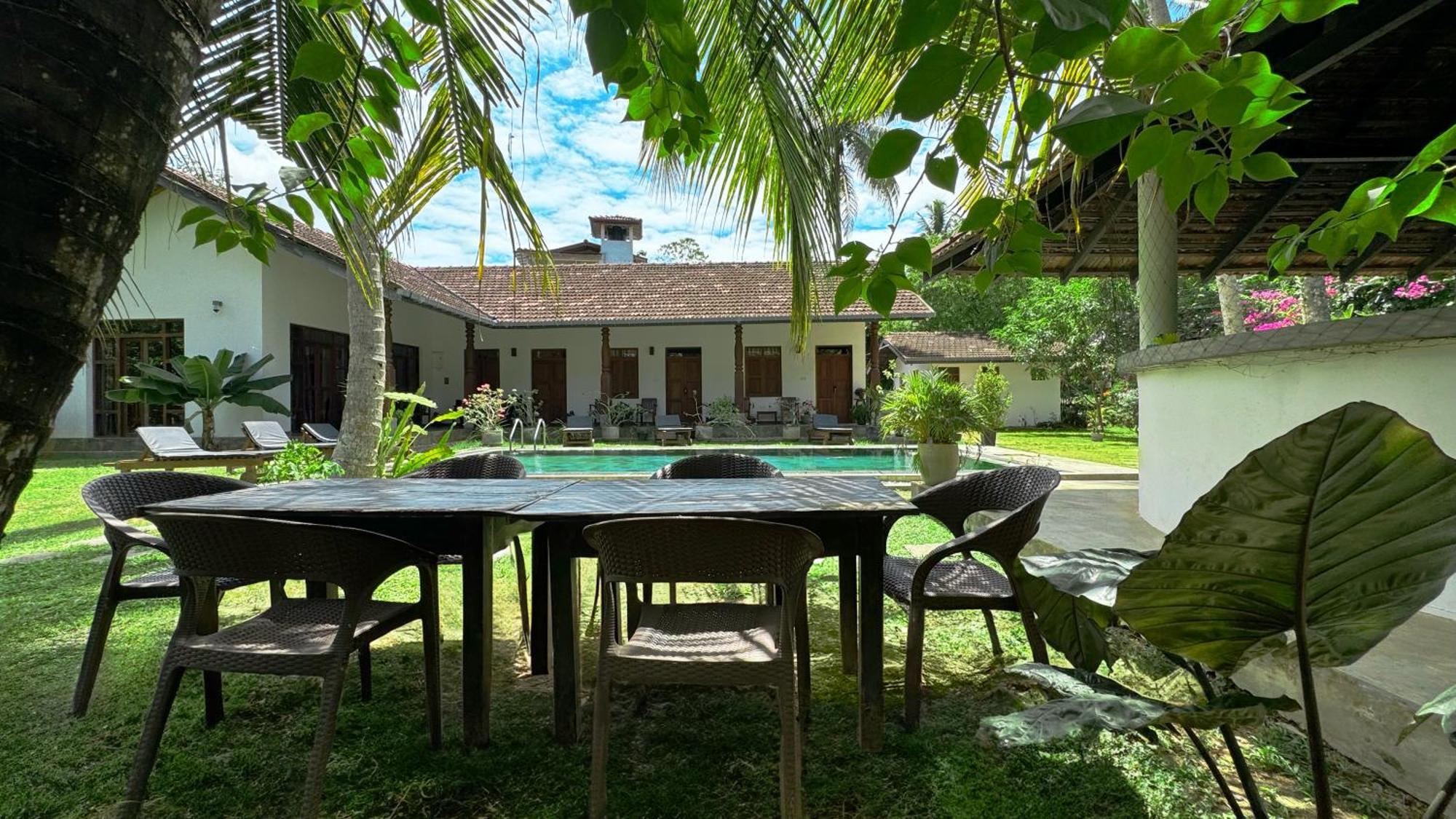 Villa Hiriketiya Dikwella Exteriör bild
